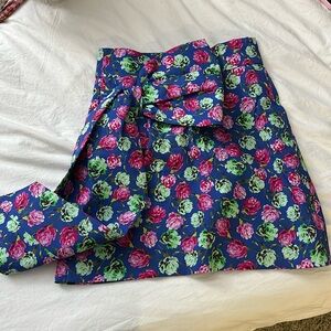 Blue floral mini skirt